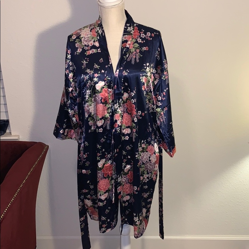 Leisureland navy floral robe one size
